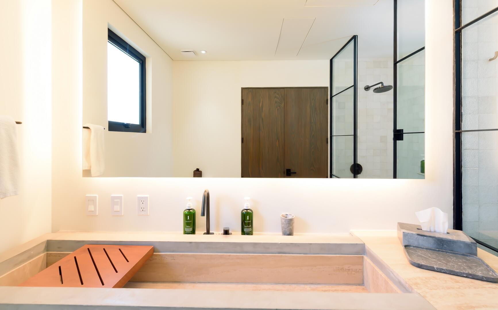 Cabo San Lucas, Mexico, 3 Bedrooms Bedrooms, ,4 BathroomsBathrooms,Residential,Active,253101