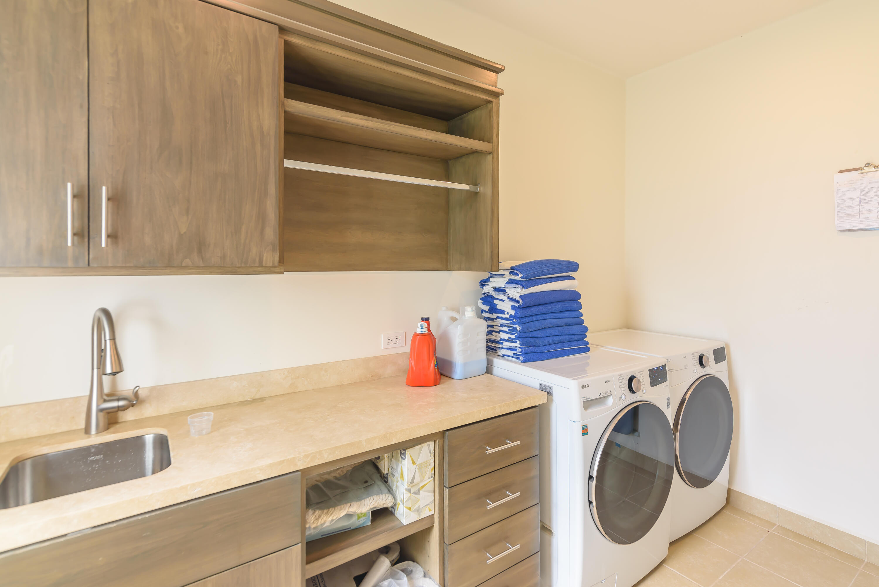 Pacific, Mexico, 5 Bedrooms Bedrooms, ,5 BathroomsBathrooms,Residential,Active,218087