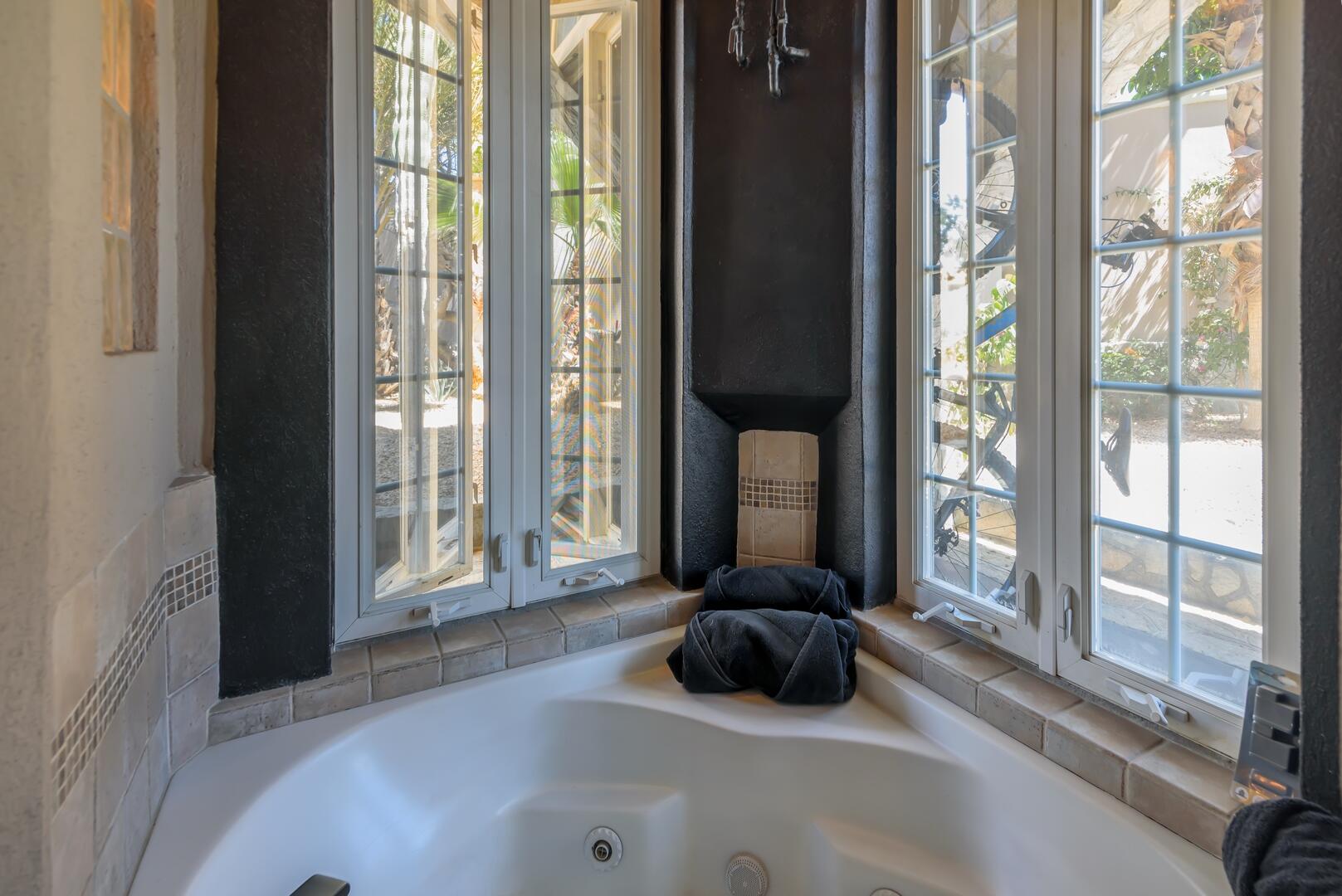 Cabo Bello/Santa Carmela, Mexico, 6 Bedrooms Bedrooms, ,6 BathroomsBathrooms,Residential,Active,57250