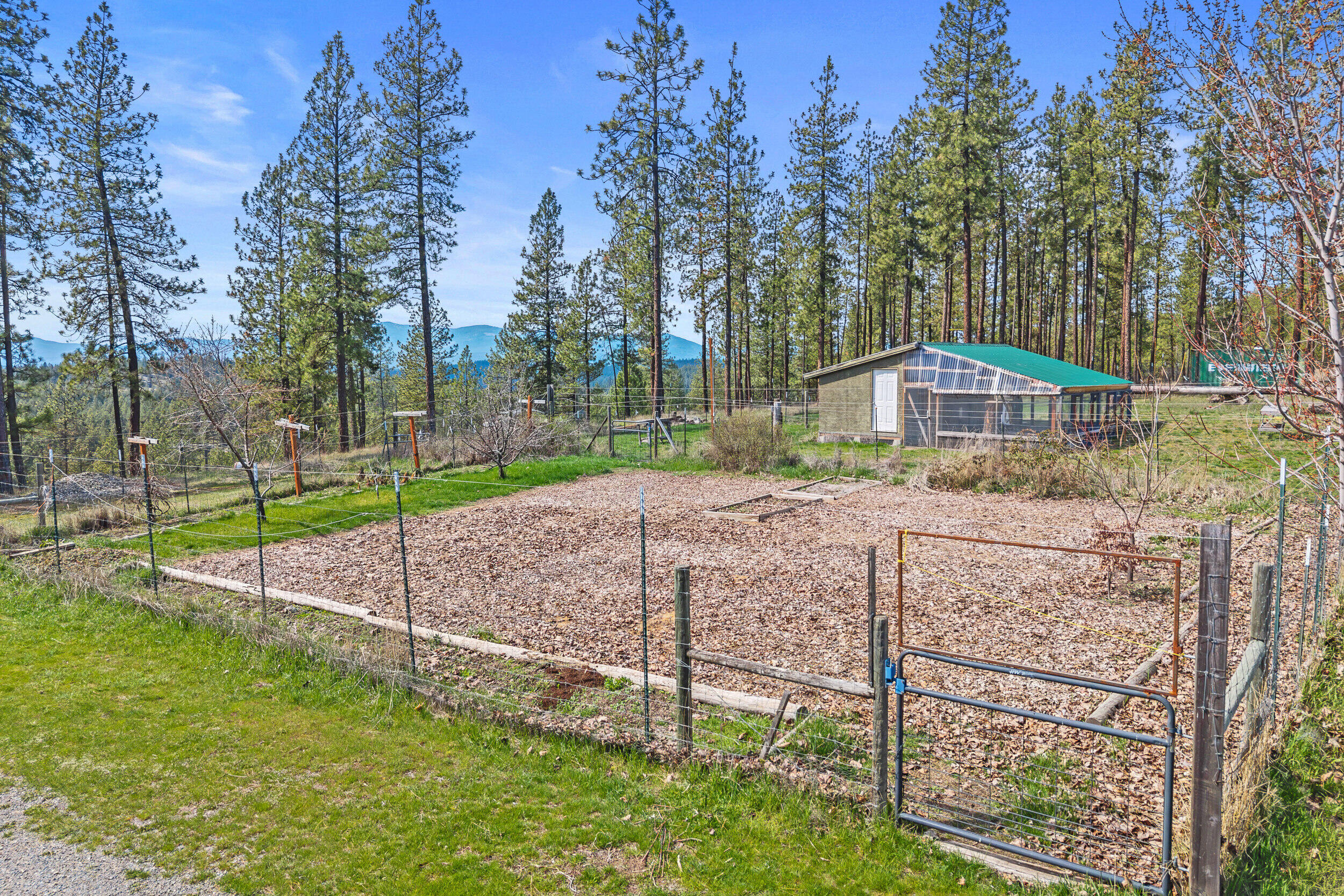 Colville, Washington, 99114, United States, 3 Bedrooms Bedrooms, ,2 BathroomsBathrooms,Residential,Active,2037574