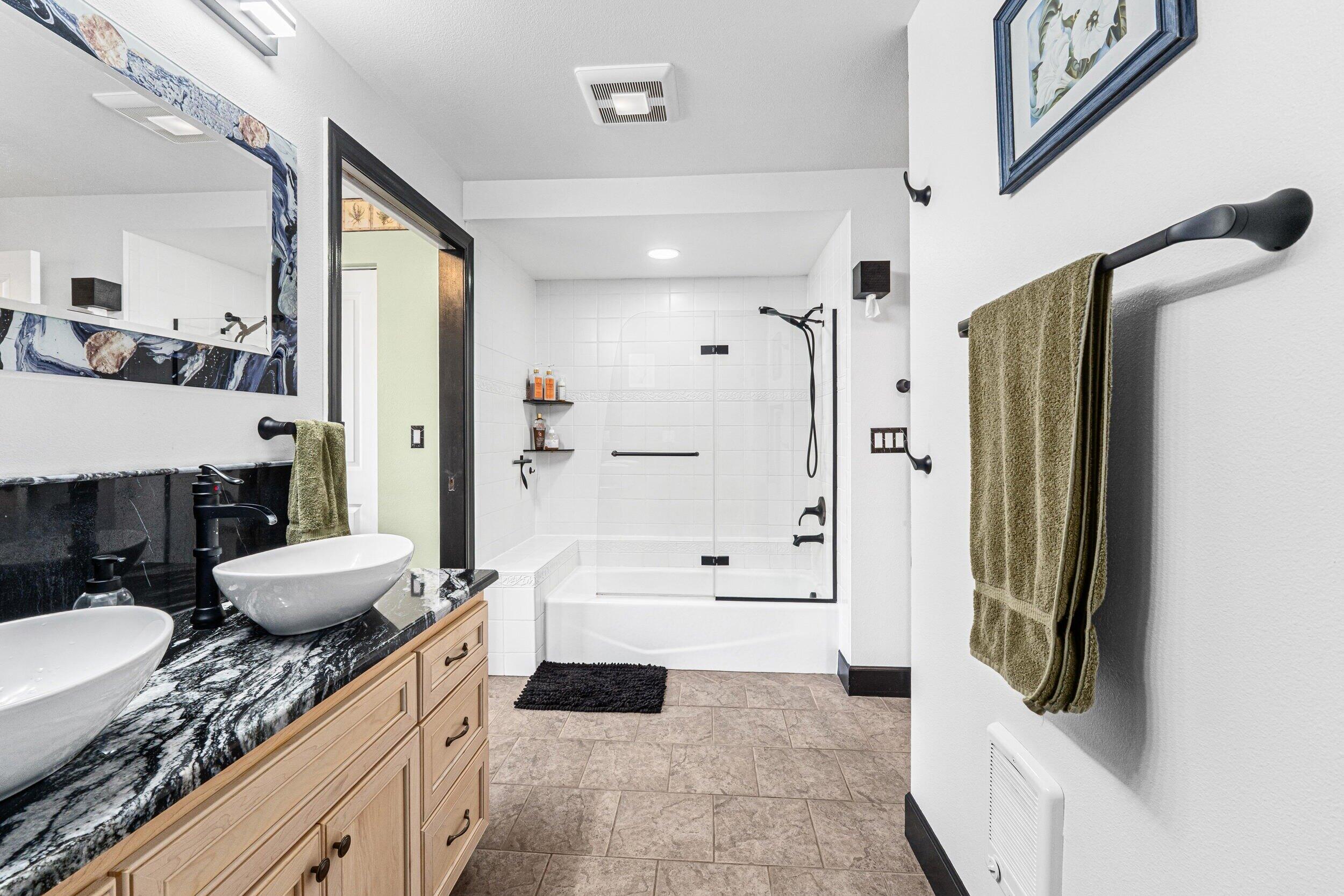 Colville, Washington, 99114, United States, 3 Bedrooms Bedrooms, ,2 BathroomsBathrooms,Residential,Active,2037574