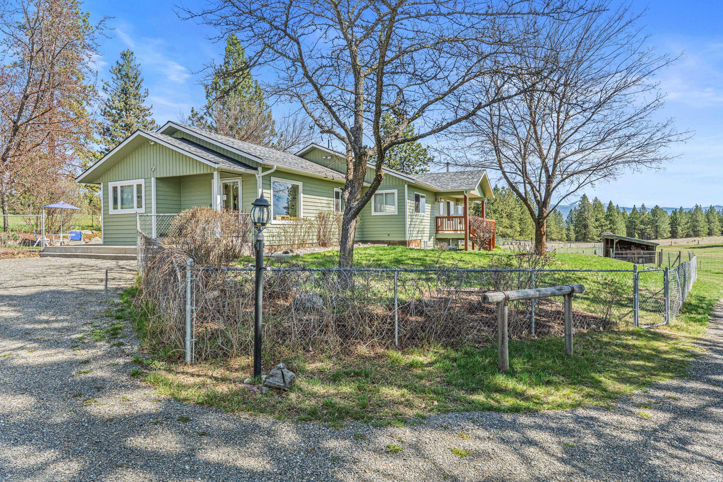 Colville, Washington, 99114, United States, 3 Bedrooms Bedrooms, ,2 BathroomsBathrooms,Residential,Active,2037574