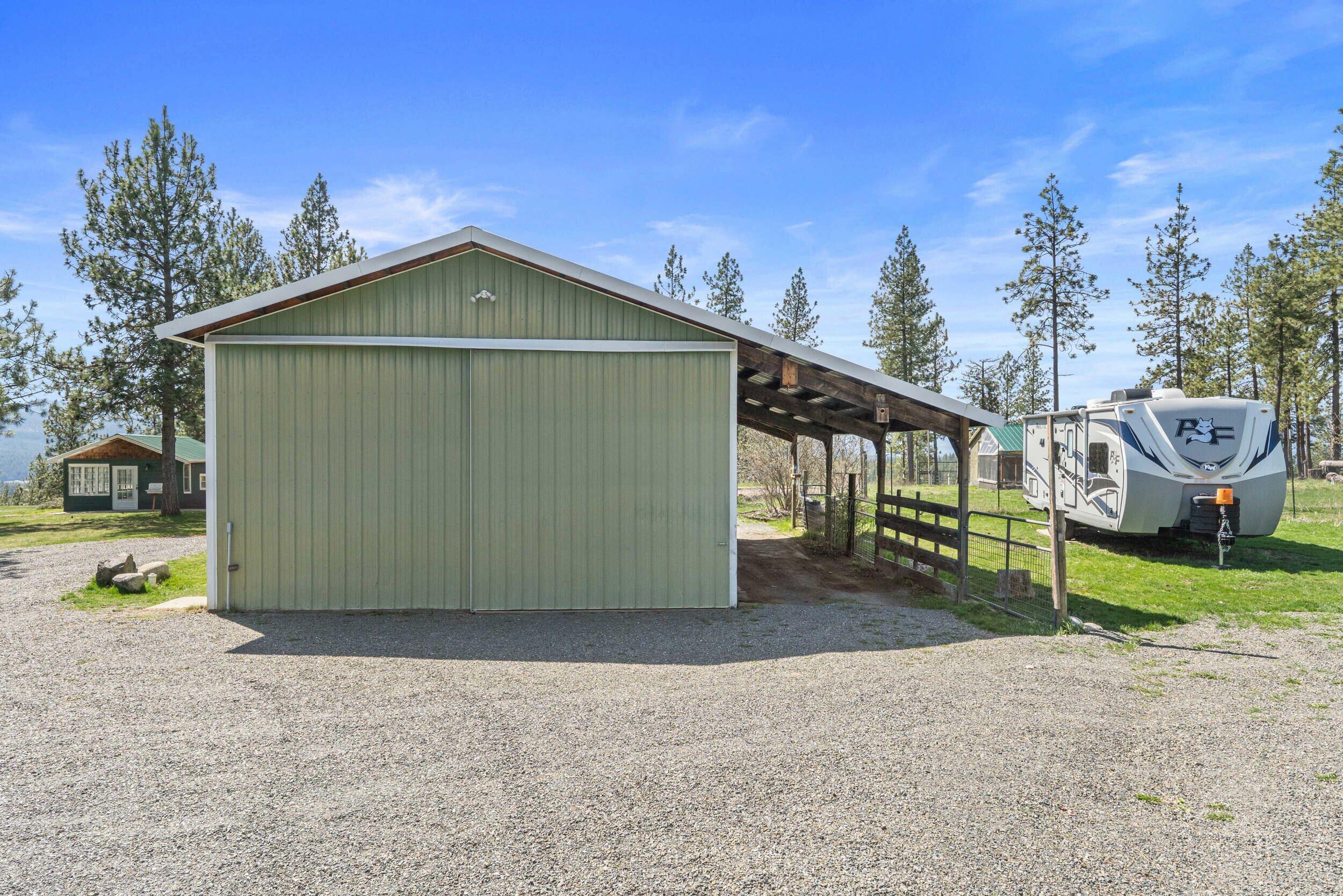 Colville, Washington, 99114, United States, 3 Bedrooms Bedrooms, ,2 BathroomsBathrooms,Residential,Active,2037574
