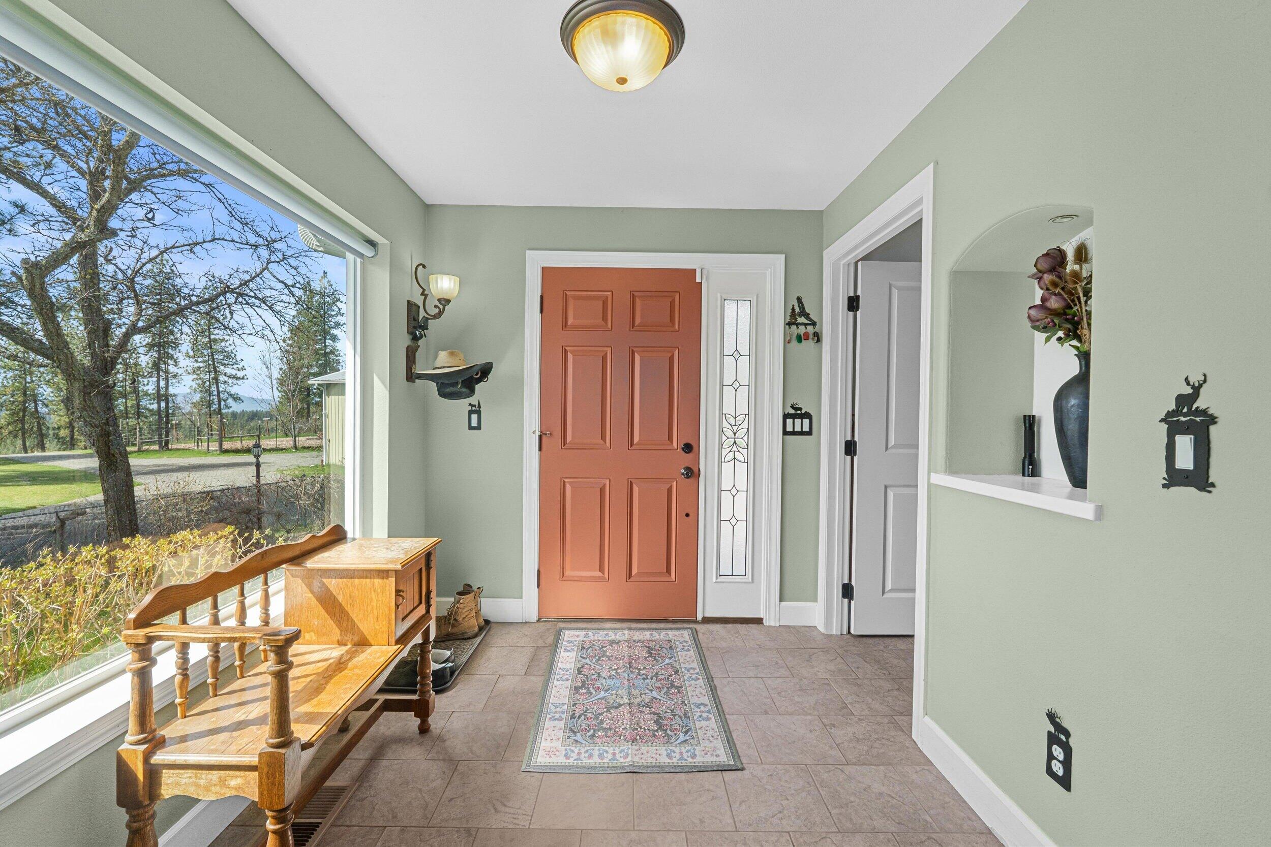 Colville, Washington, 99114, United States, 3 Bedrooms Bedrooms, ,2 BathroomsBathrooms,Residential,Active,2037574
