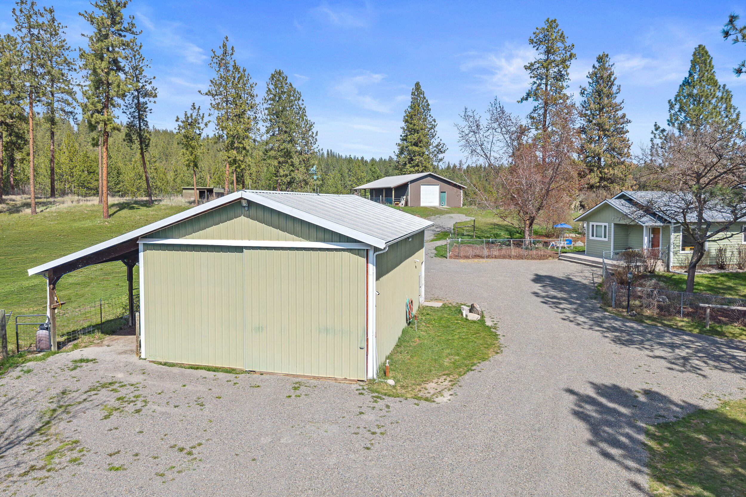 Colville, Washington, 99114, United States, 3 Bedrooms Bedrooms, ,2 BathroomsBathrooms,Residential,Active,2037574