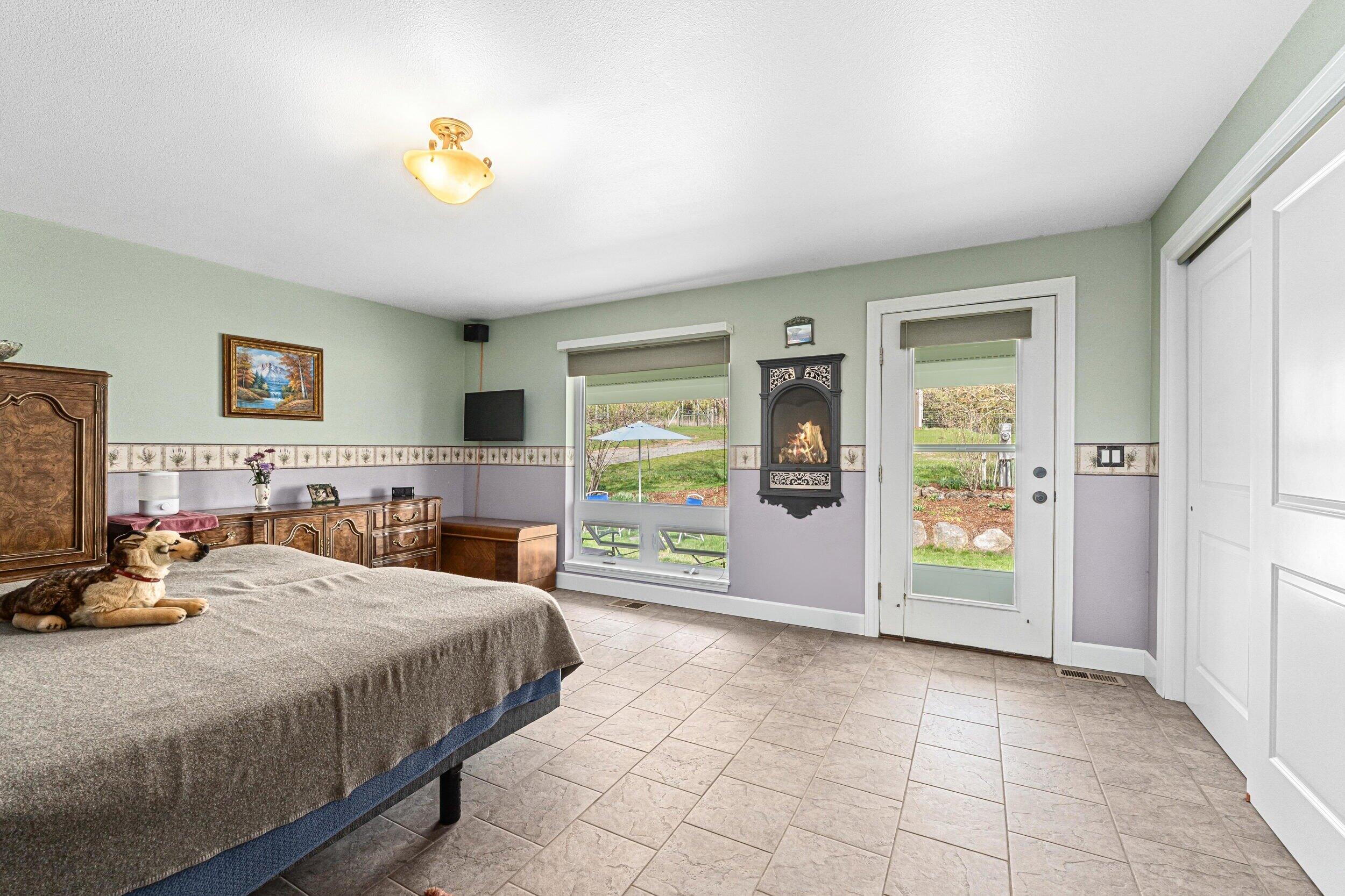 Colville, Washington, 99114, United States, 3 Bedrooms Bedrooms, ,2 BathroomsBathrooms,Residential,Active,2037574
