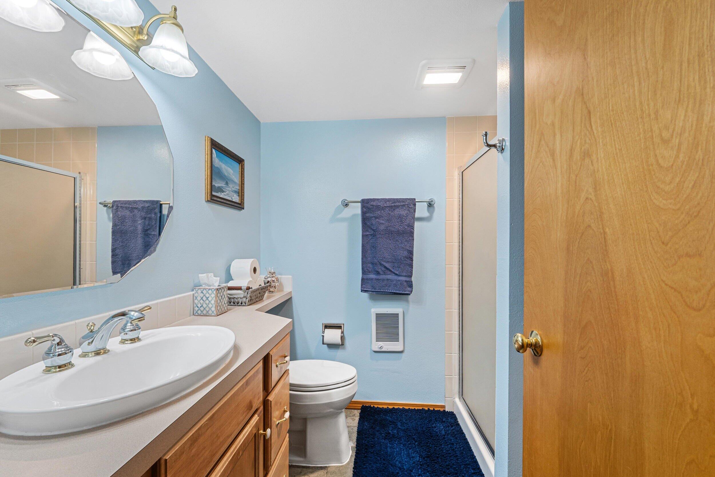 Colville, Washington, 99114, United States, 3 Bedrooms Bedrooms, ,2 BathroomsBathrooms,Residential,Active,2037574