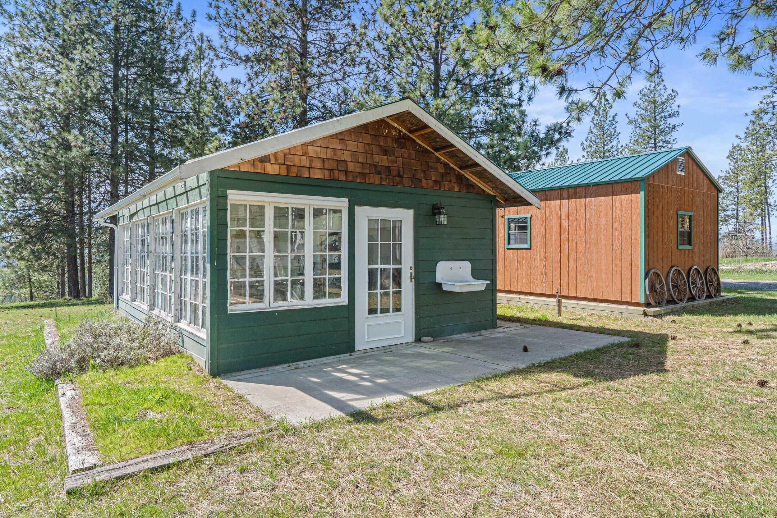 Colville, Washington, 99114, United States, 3 Bedrooms Bedrooms, ,2 BathroomsBathrooms,Residential,Active,2037574