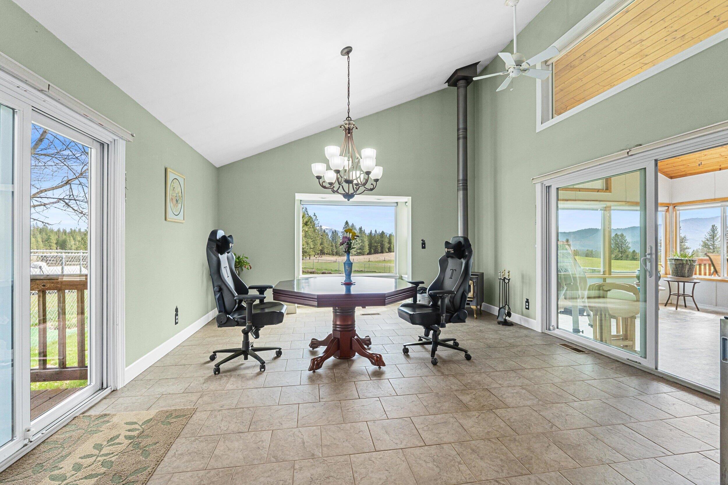 Colville, Washington, 99114, United States, 3 Bedrooms Bedrooms, ,2 BathroomsBathrooms,Residential,Active,2037574