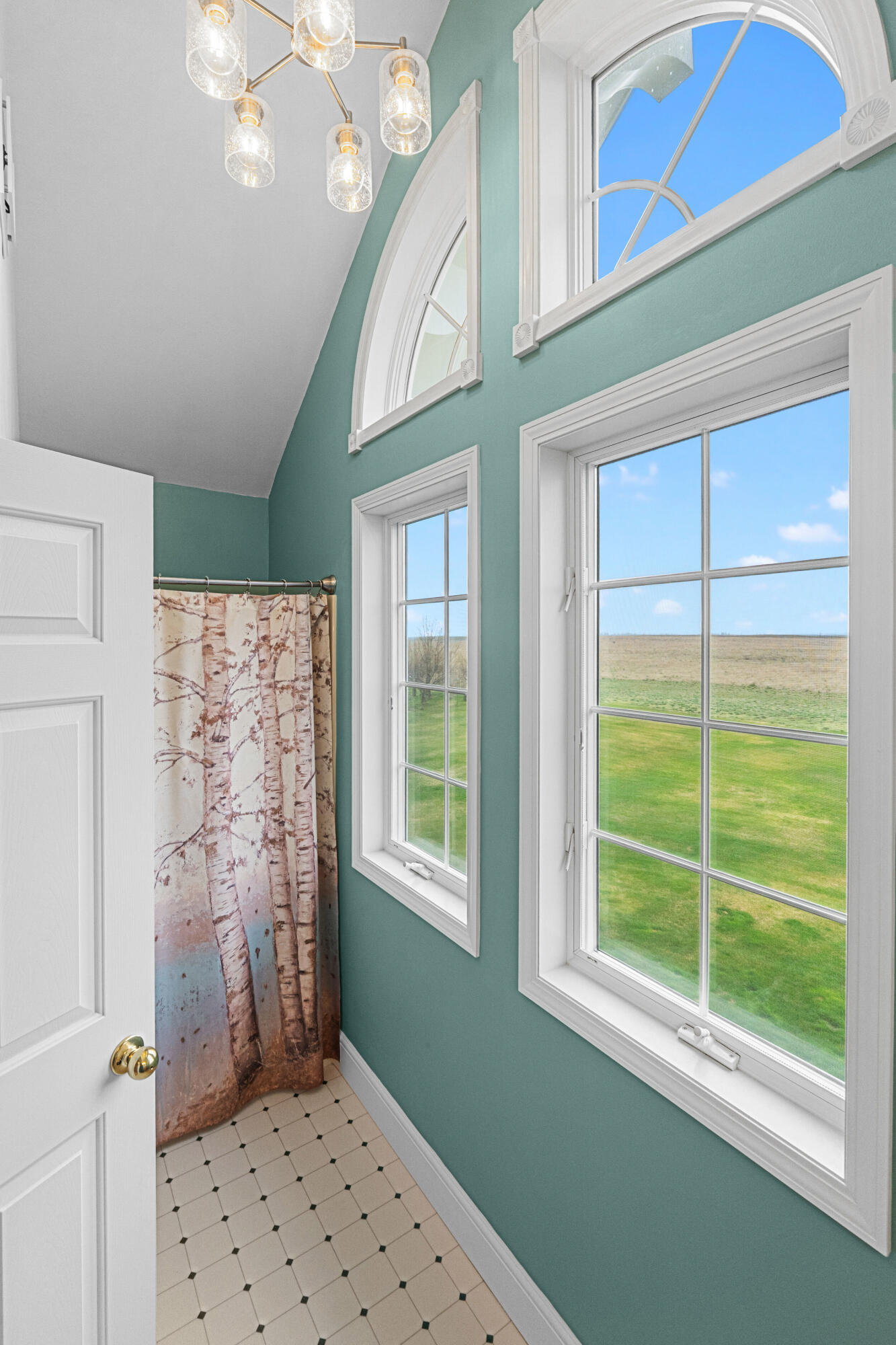 Davenport, Washington, 99122, United States, 4 Bedrooms Bedrooms, ,3 BathroomsBathrooms,Residential,Active,2036687