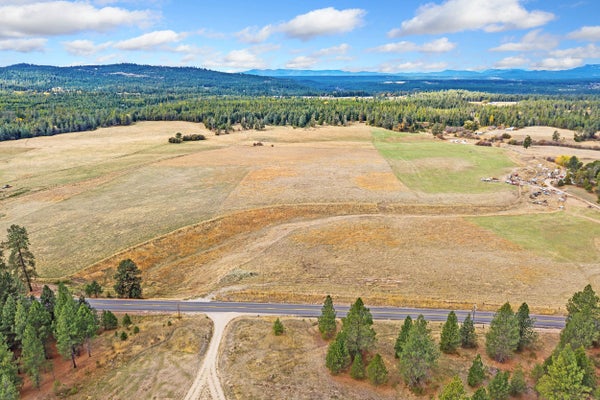 36277 N ELK CHATTAROY RD, ELK, WA 99009 - Image 69a5f82f5e6eb379c2e47c620f3fc06a/931860324
