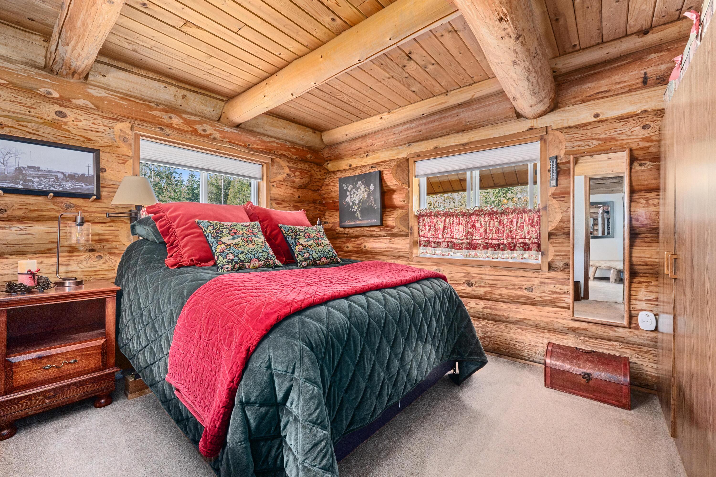 Newport, Washington, 99156, United States, 2 Bedrooms Bedrooms, ,1 BathroomBathrooms,Residential,Active,2022677