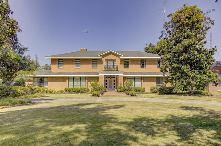Photo 1 of 82 — 117 &149 W Cypress St, Cary, MS 39054
