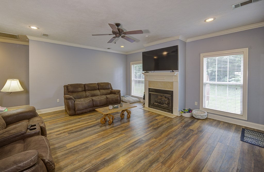 107 Manchester Drive - Photo 4