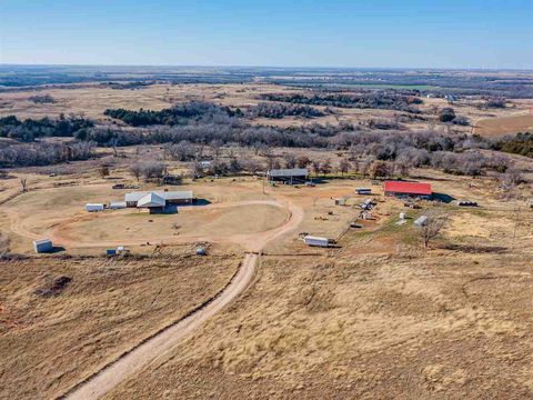 Photo of 18801 County Road 80 Road, Perry, OK 73077 (MLS # 133510)