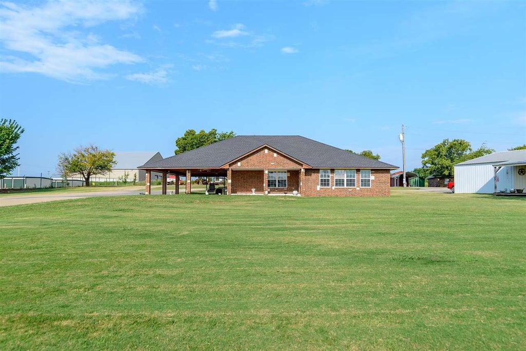 Photo of 520 Wisteria, Stillwater, OK 74074 (MLS # 134922)
