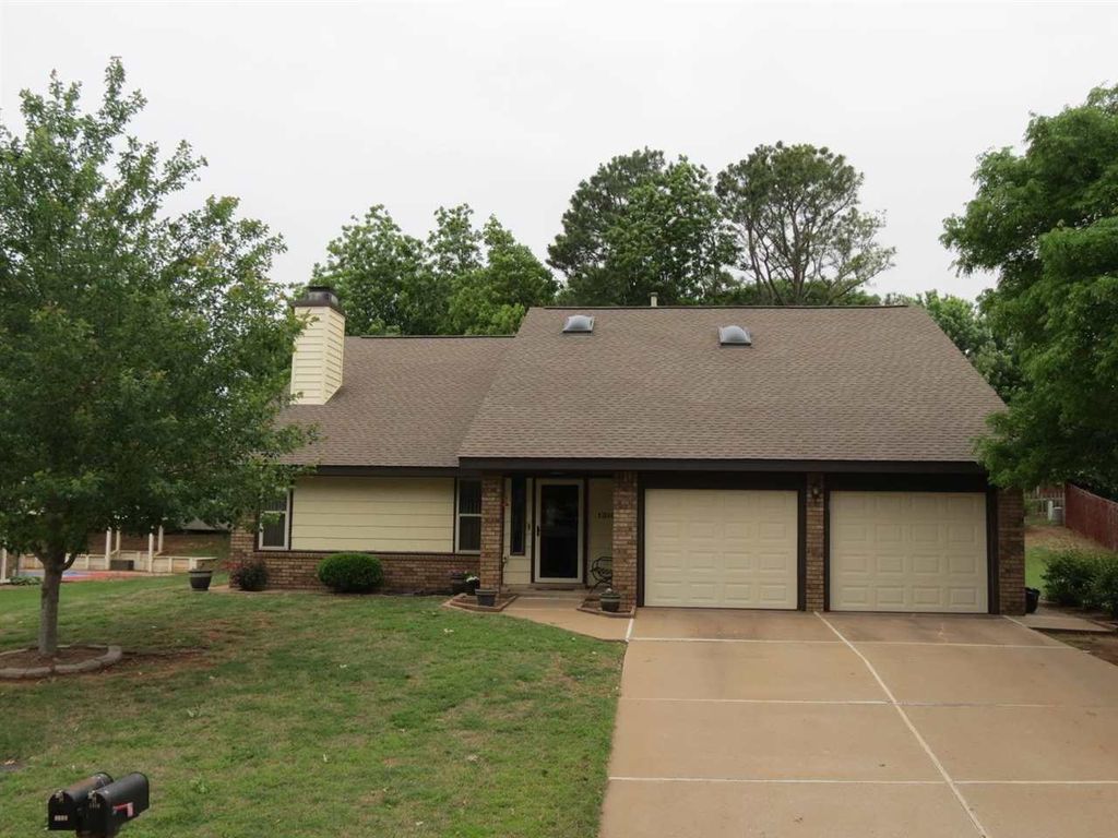 Photo of 1310 S Mansfield DR, Stillwater, OK 74074 (MLS # 134266)