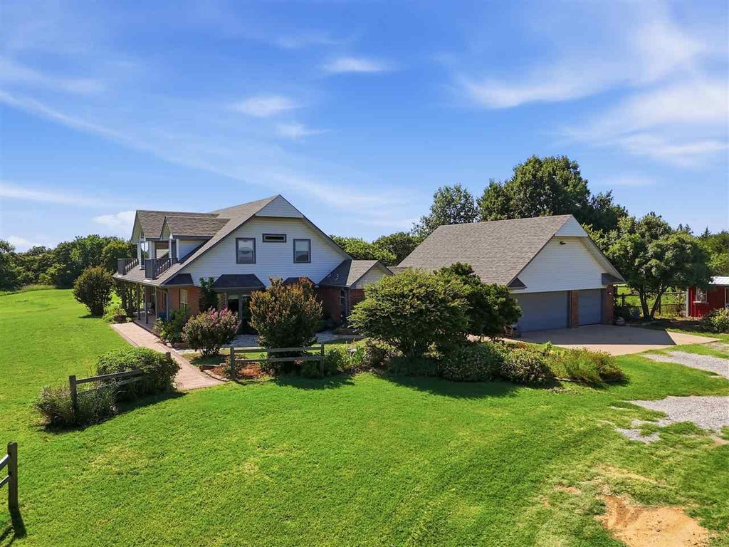 Photo of 8720 W Lakeview Rd, Stillwater, OK 74074 (MLS # 134774)