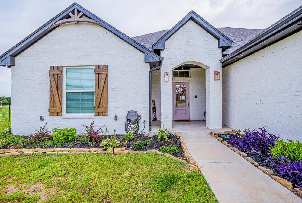 Photo of 1807 W Forest Ridge, Stillwater, OK 74074 (MLS # 134784)