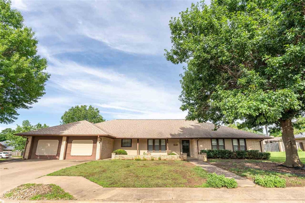 Photo of 1717 N Lincoln Street, Stillwater, OK 74075 (MLS # 134486)