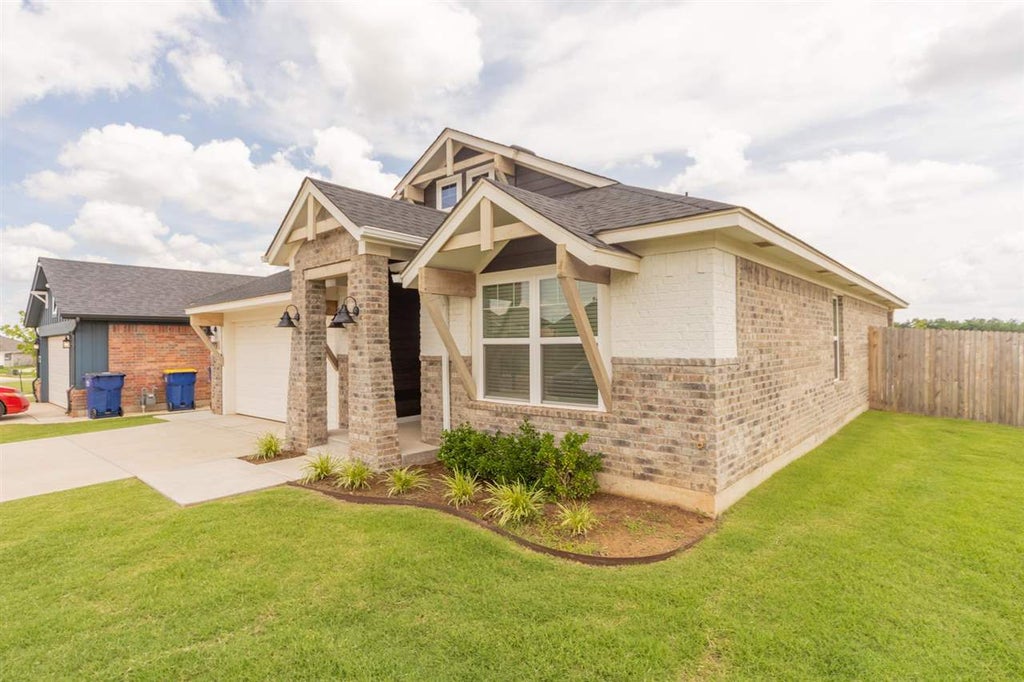 Photo of 1925 W 29th AVE, Stillwater, OK 74074 (MLS # 134532)