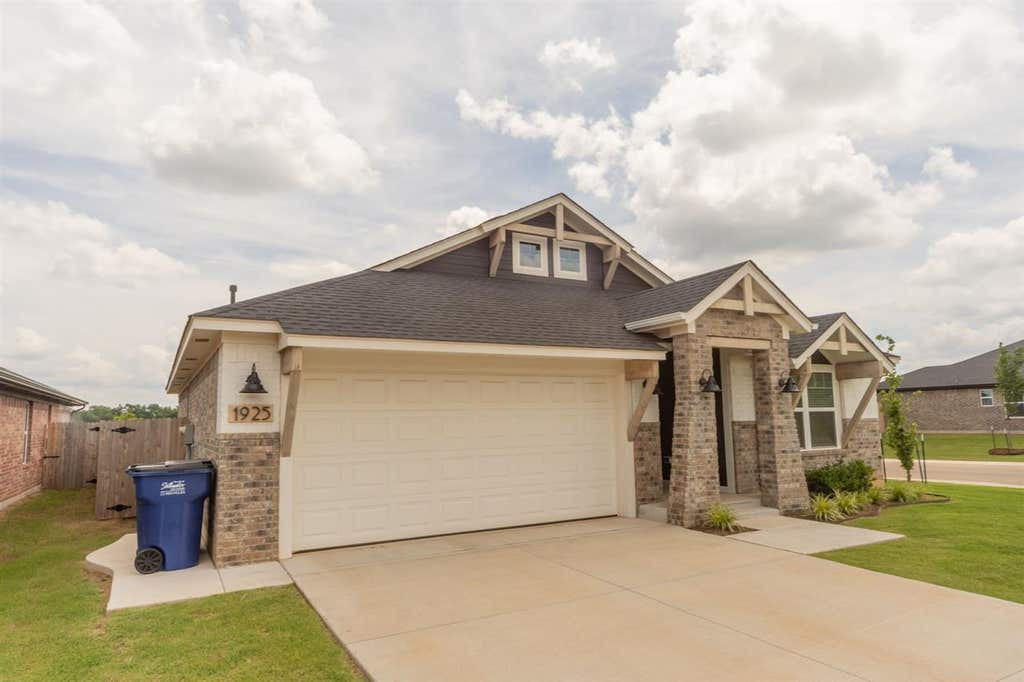 Photo of 1925 W 29th AVE, Stillwater, OK 74074 (MLS # 134532)