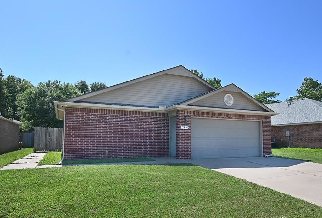 Photo of 2410 N Glenwood Drive, Stillwater, OK 74075 (MLS # 134620)