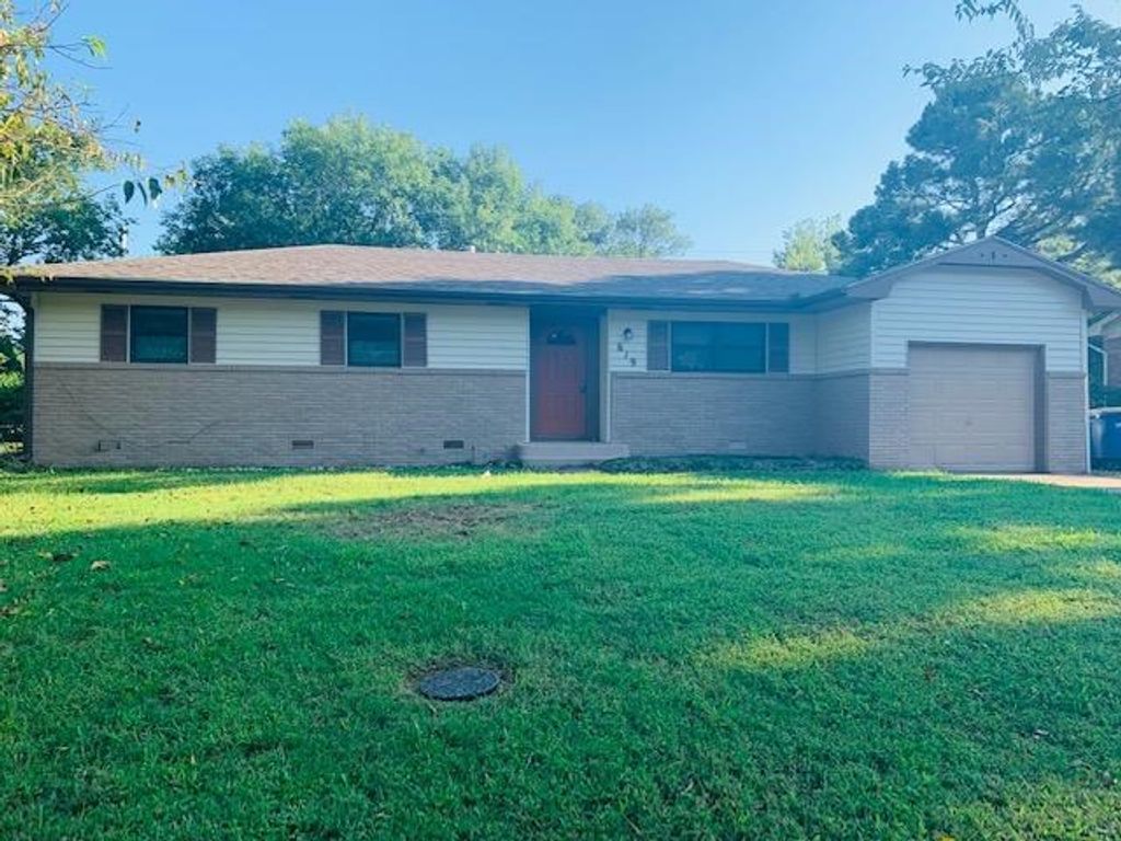 Photo of 619 W Cheyenne Ave, Stillwater, OK 74075 (MLS # 134084)