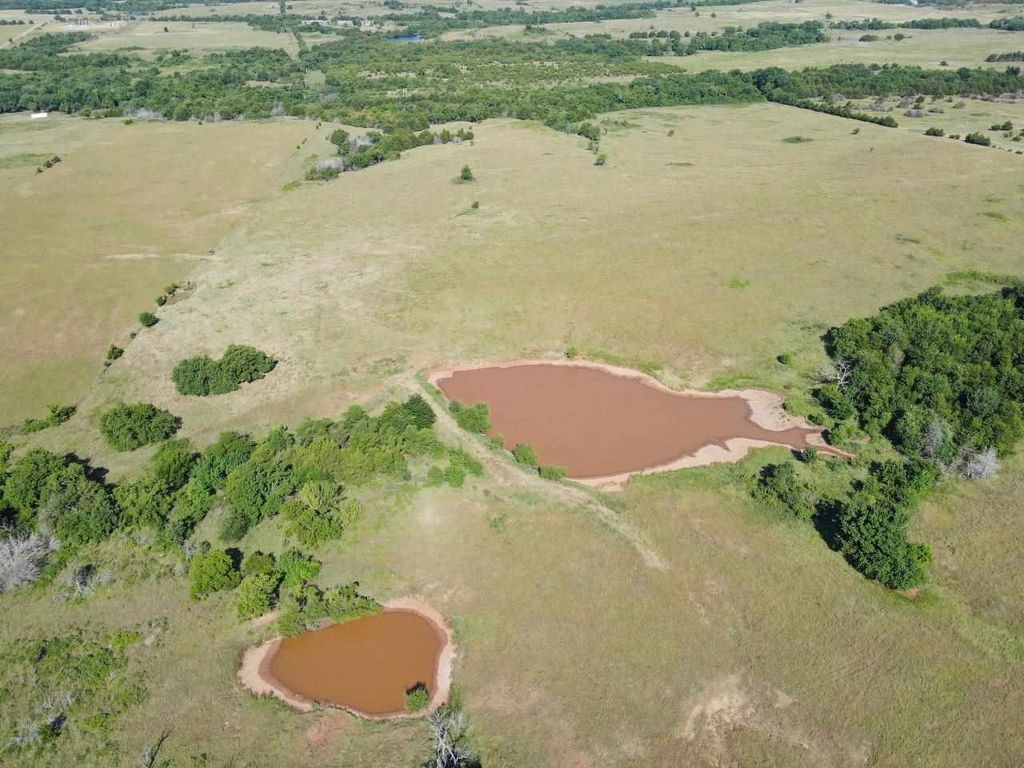 Photo of 0 E Hackelman, Perry, OK 73077 (MLS # 134231)