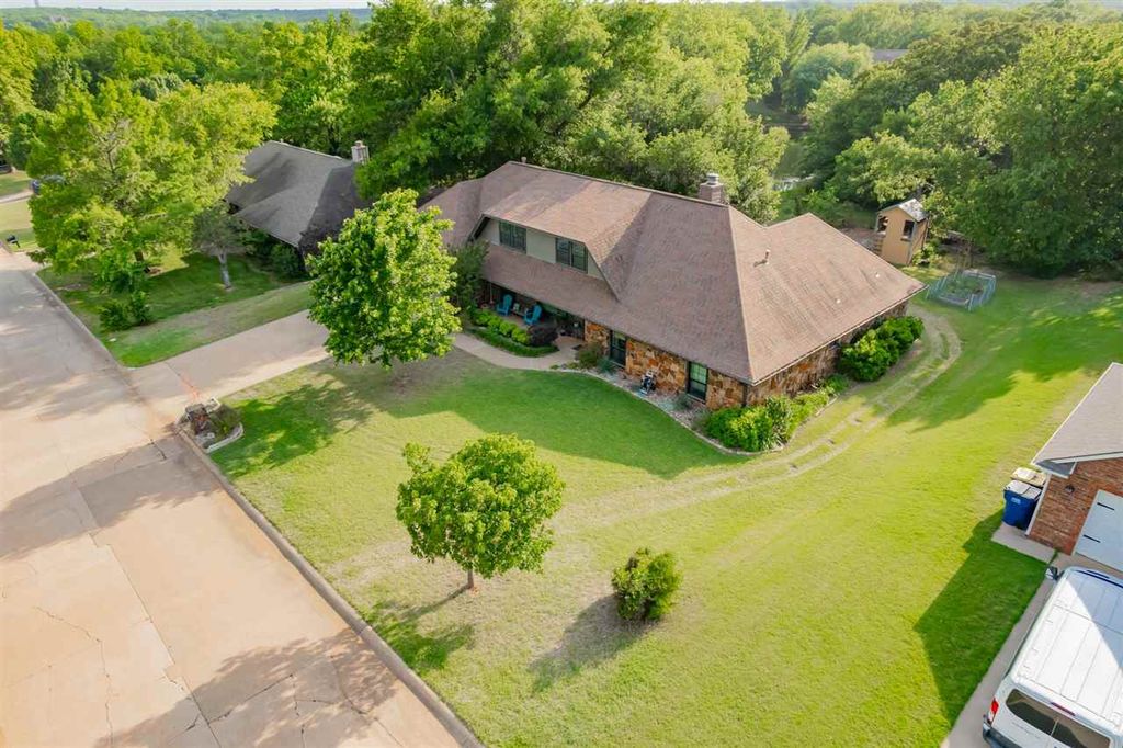 Photo of 2020 S Iba Drive, STILLWATER, OK 74074 (MLS # 134377)