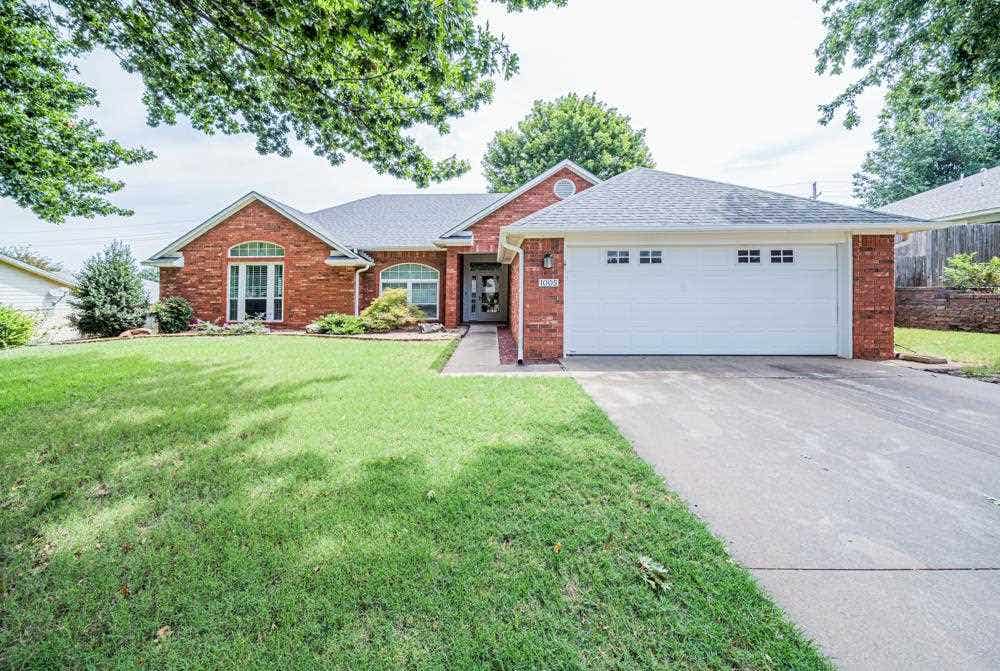 Photo of 1005 S Edgemoor Drive, Stillwater, OK 74074 (MLS # 135044)