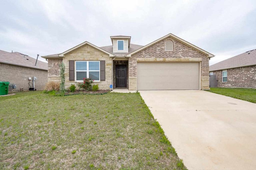 Photo of 1009 NE Third ST, Perkins, OK 74059 (MLS # 134244)