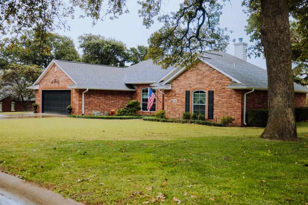Photo of 19 E Cimarron Trail, perkins, OK 74059 (MLS # 134762)