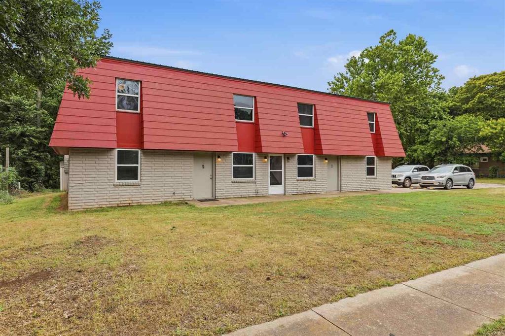 Photo of 823 W 9th AVE, Stillwater, OK 74074 (MLS # 134437)