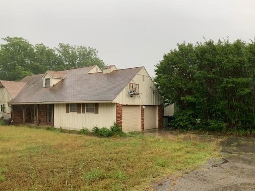 Photo of 2724 S Saddle Rock Street, Stillwater, OK 74074 (MLS # 134402)