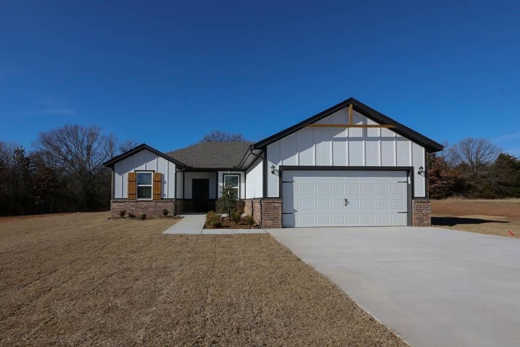 Photo of 310 Wrangler Pass, Stillwater, OK 74075 (MLS # 133544)