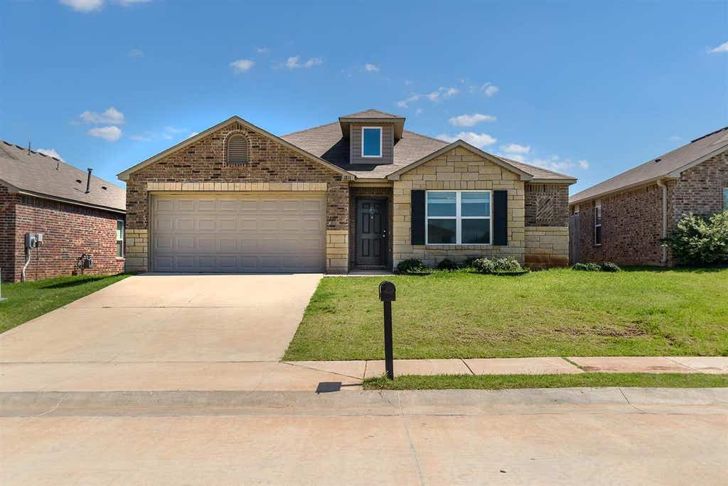 Photo of 1811 E Ridgecrest Avenue, Stillwater, OK 74075 (MLS # 134510)
