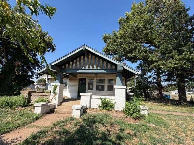 Photo of 321 N Steele Avenue, Cushing, OK 74023 (MLS # 135040)