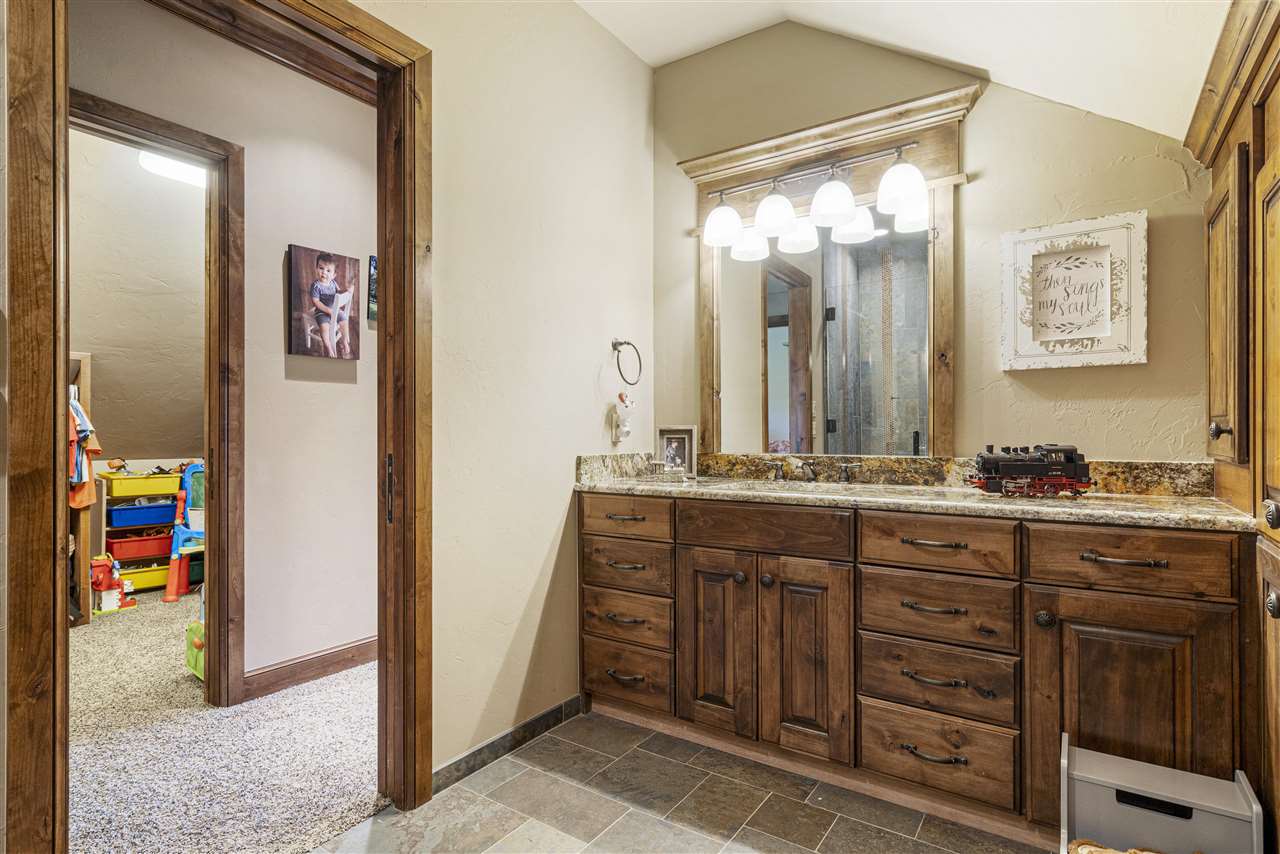 Stillwater, Oklahoma, 74074, United States, 6 Bedrooms Bedrooms, ,6 BathroomsBathrooms,Residential,Active,2027077