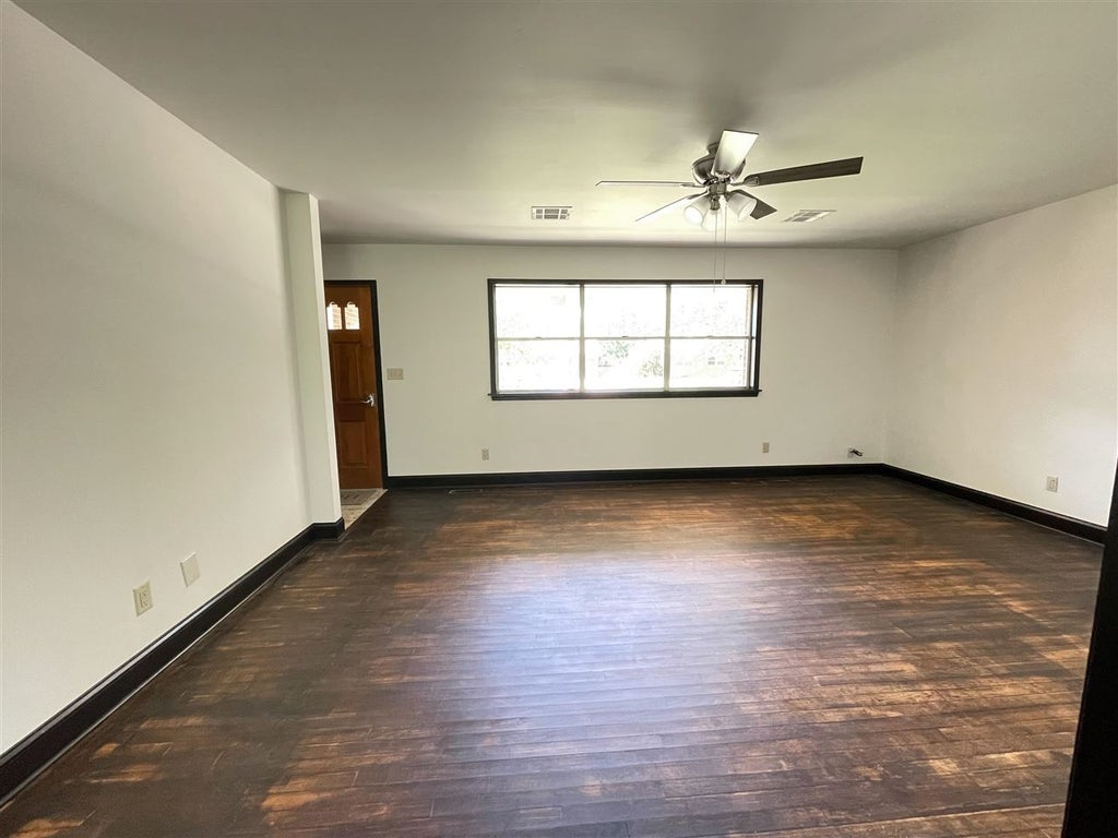 Photo of 1624 E willham Drive, Stillwater, OK 74075 (MLS # 134743)
