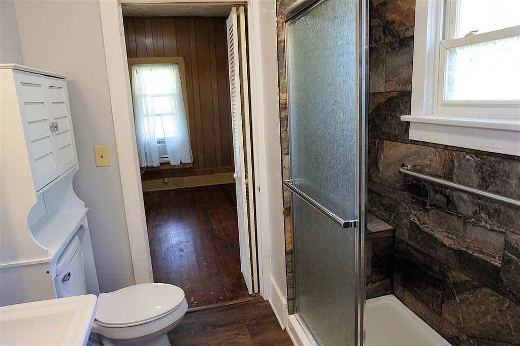 Photo of 218 E Brookfield AVE, Ponca City, OK 74601 (MLS # 134555)
