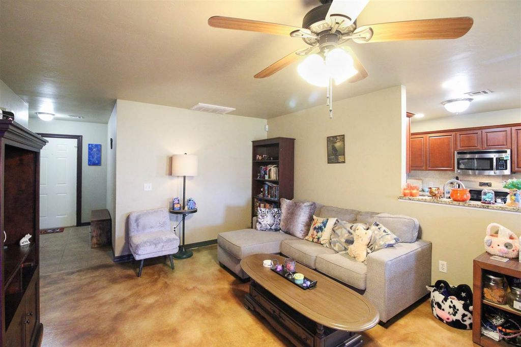 Photo of 732 E Broadway Street, Cushing, OK 74023 (MLS # 133799)