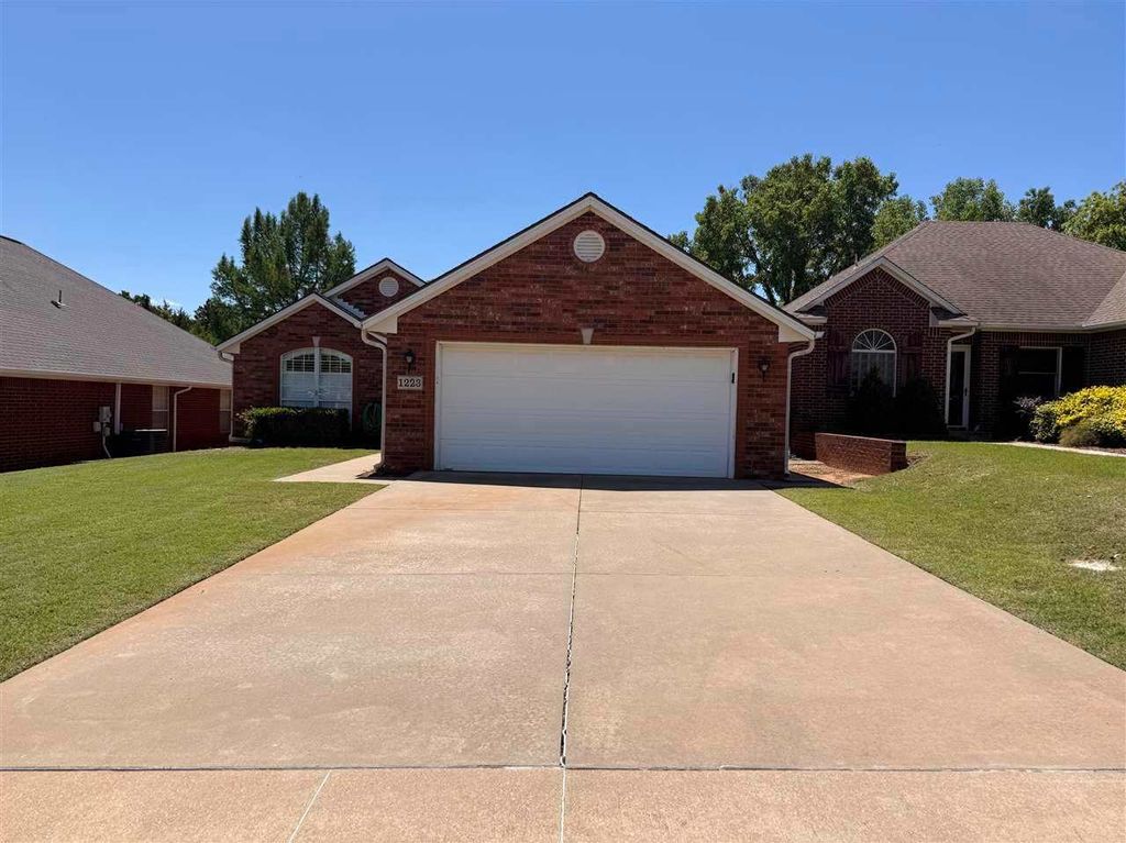 Photo of 1223 Greystone Street, Stillwater, OK 74074 (MLS # 134293)