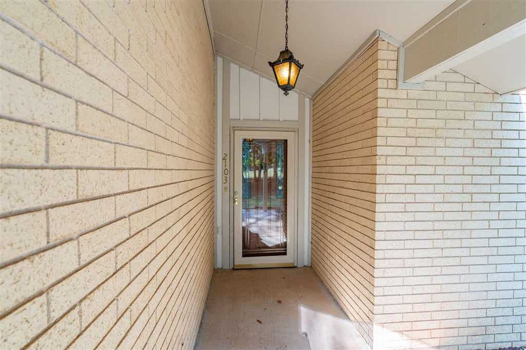 Photo of 2103 Tanglewood Circle, Stillwater, OK 74074 (MLS # 134954)