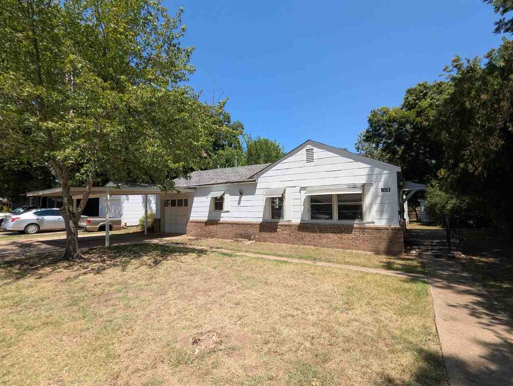 Photo of 1019 S McDonald Street, Stillwater, OK 74074 (MLS # 134860)