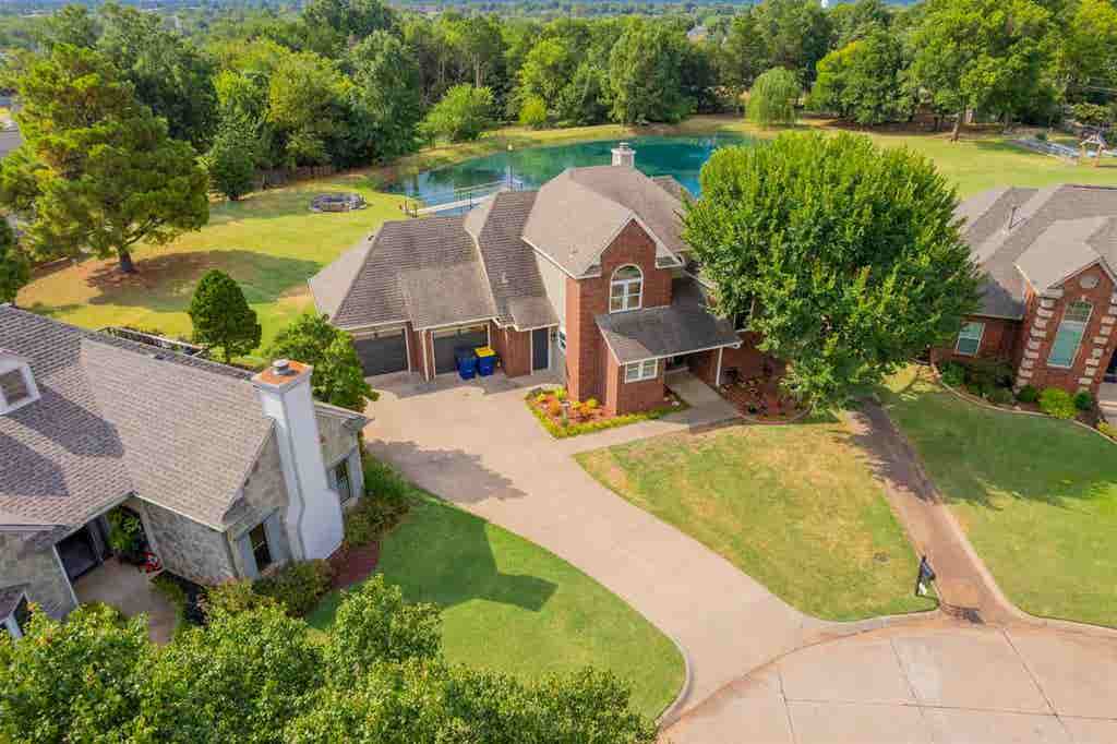 Photo of 1903 E Wedgewood Court, Stillwater, OK 74075 (MLS # 134943)