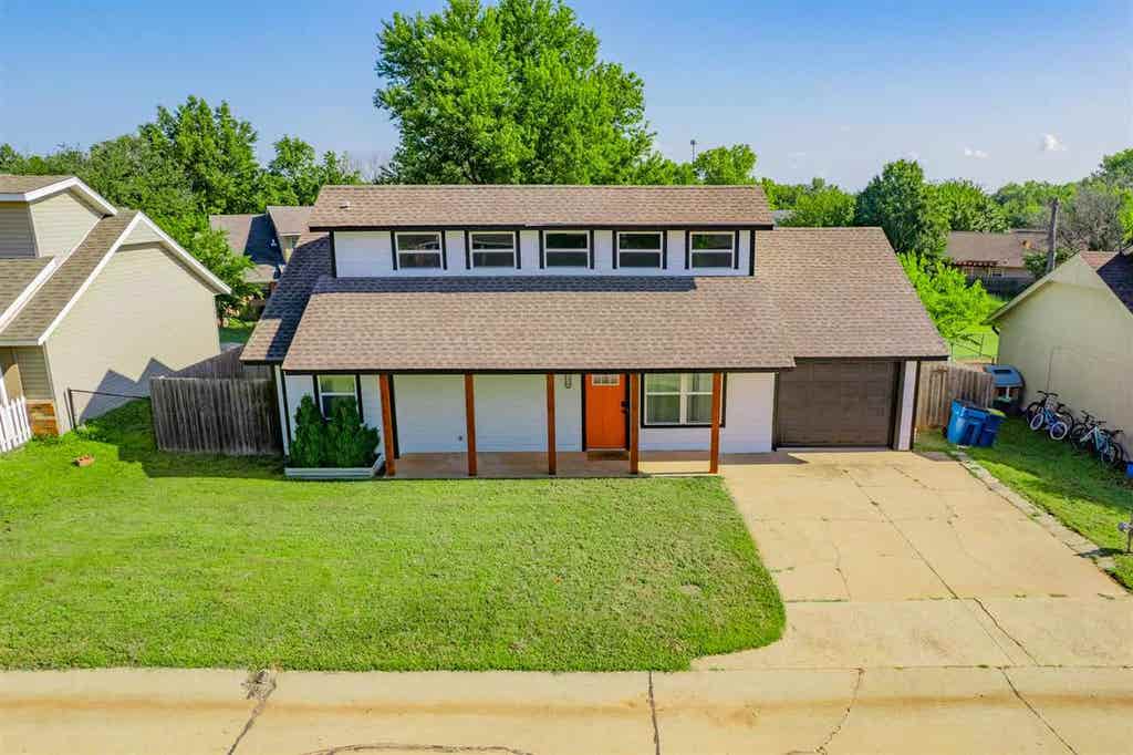 Photo of 2210 E Timbercrest Drive, Stillwater, OK 74074 (MLS # 134713)