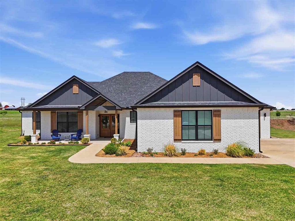 Photo of 300 Bandera ST, Stillwater, OK 74074 (MLS # 134629)