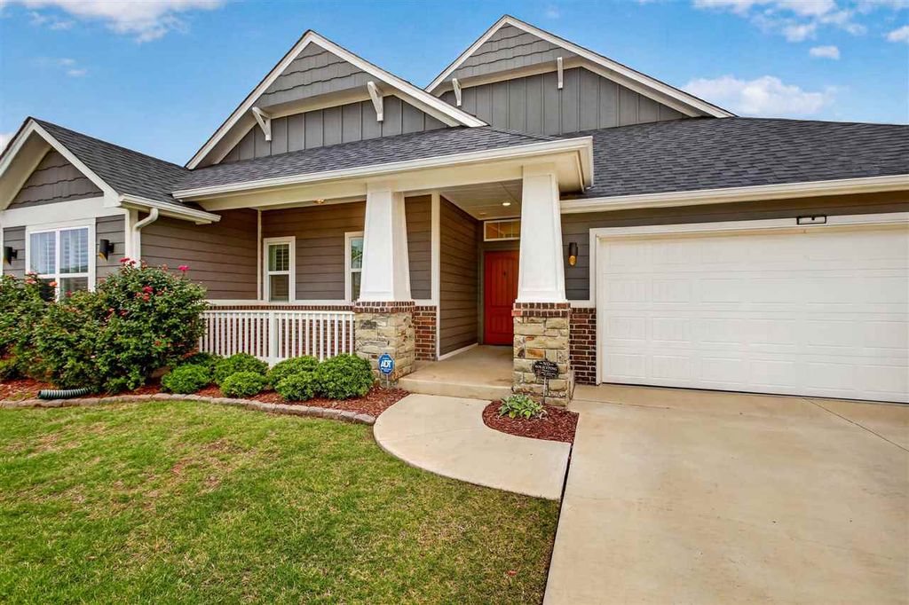 Photo of 2305 S Pintail Street, Stillwater, OK 74074 (MLS # 134412)