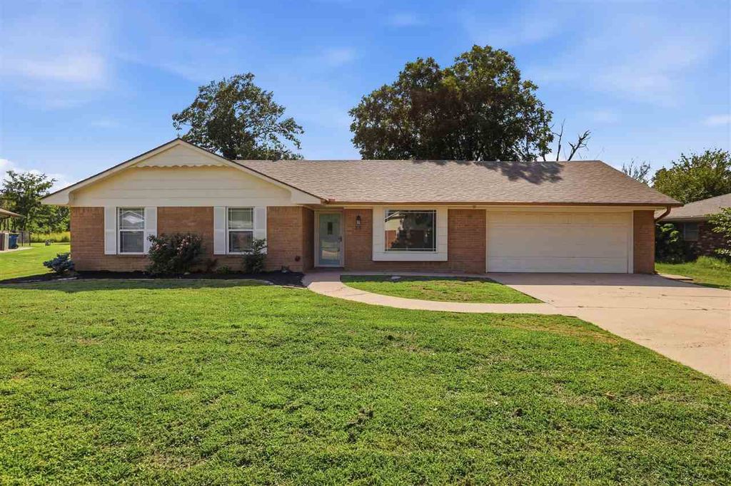Photo of 15 Preston Circle, Stillwater, OK 74075 (MLS # 134602)